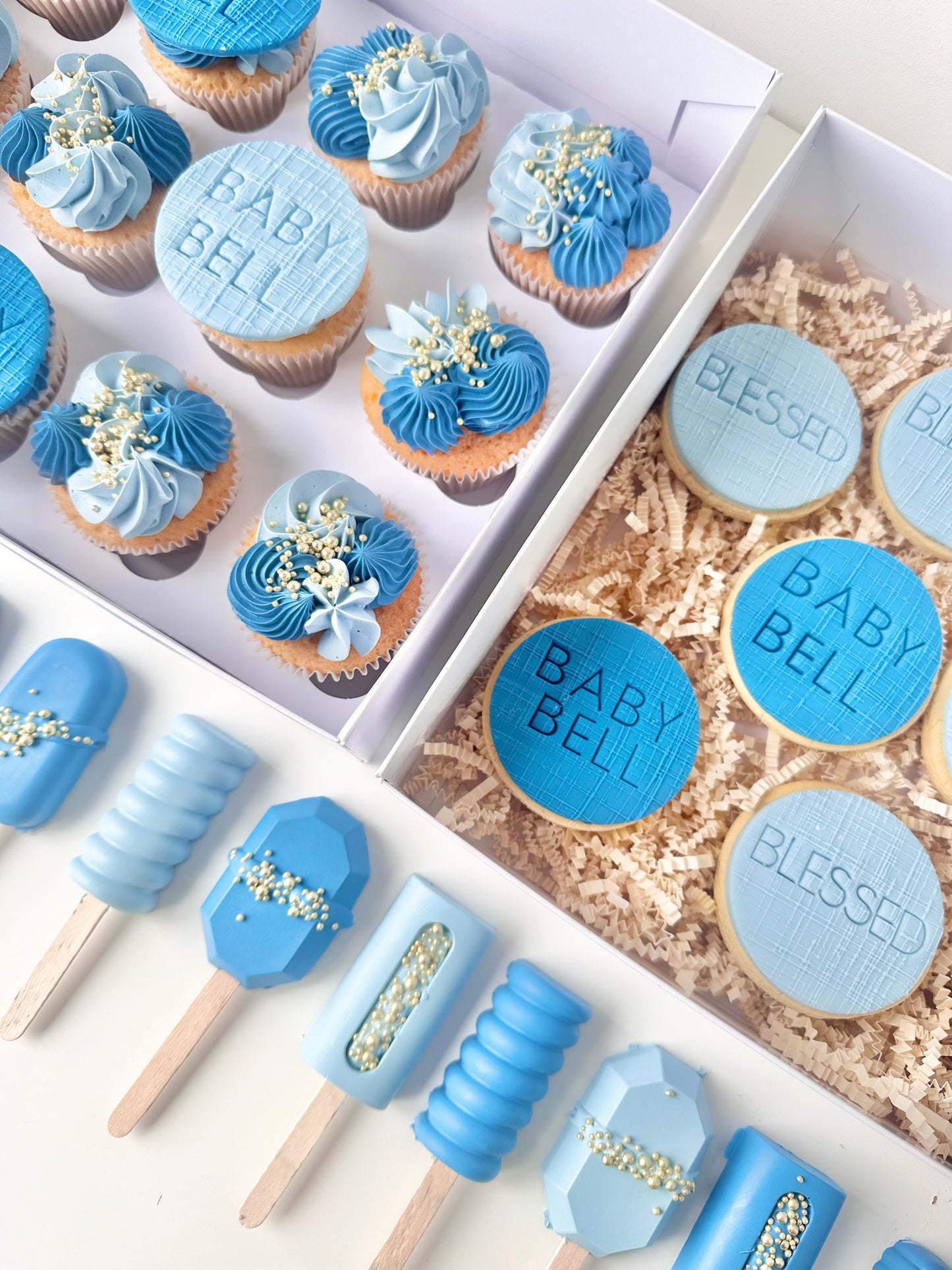 Biscuit, Cakesicles & Cupcake set