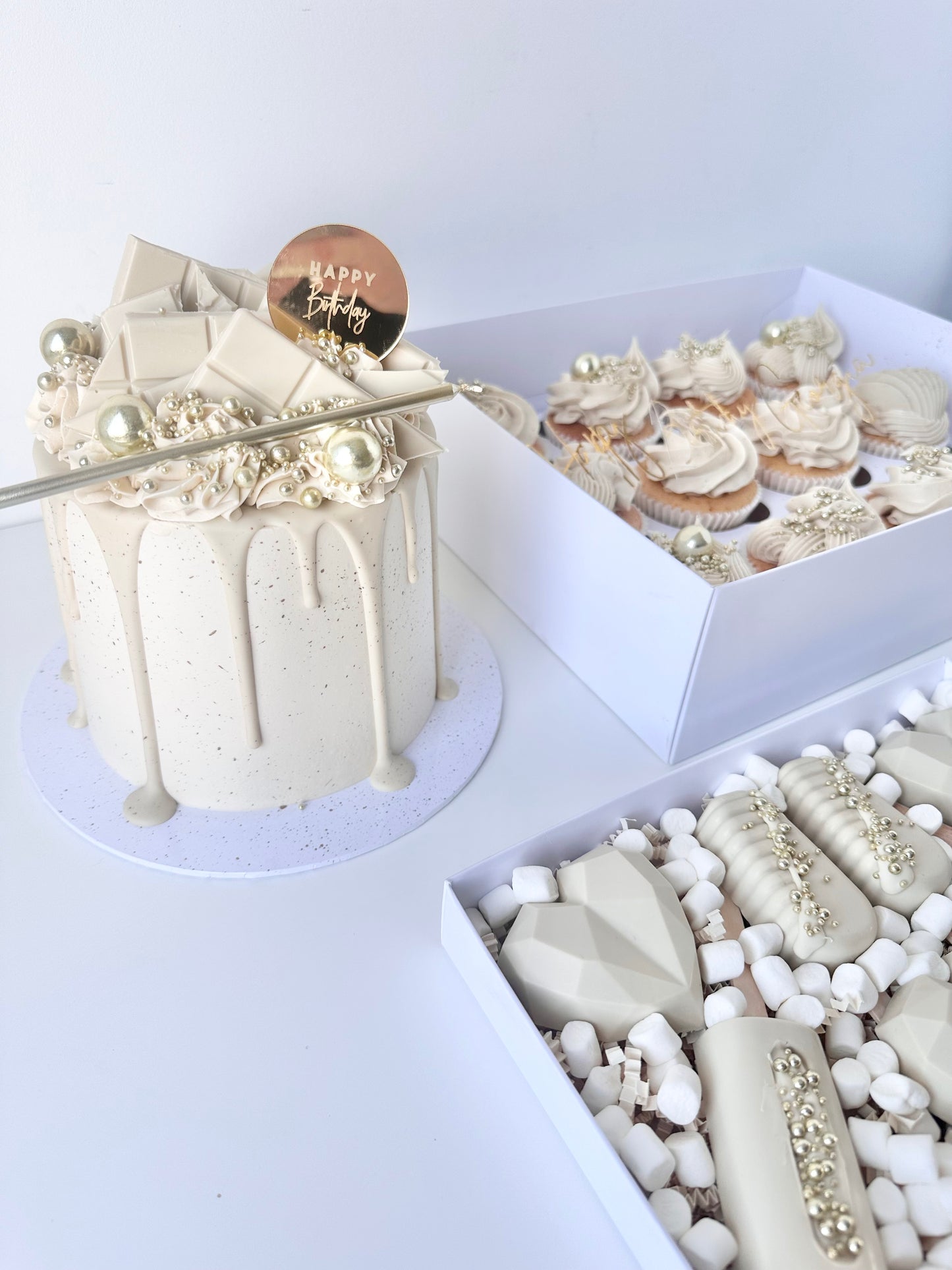 Baby drip cake, Cupcakes & Cakesicle set