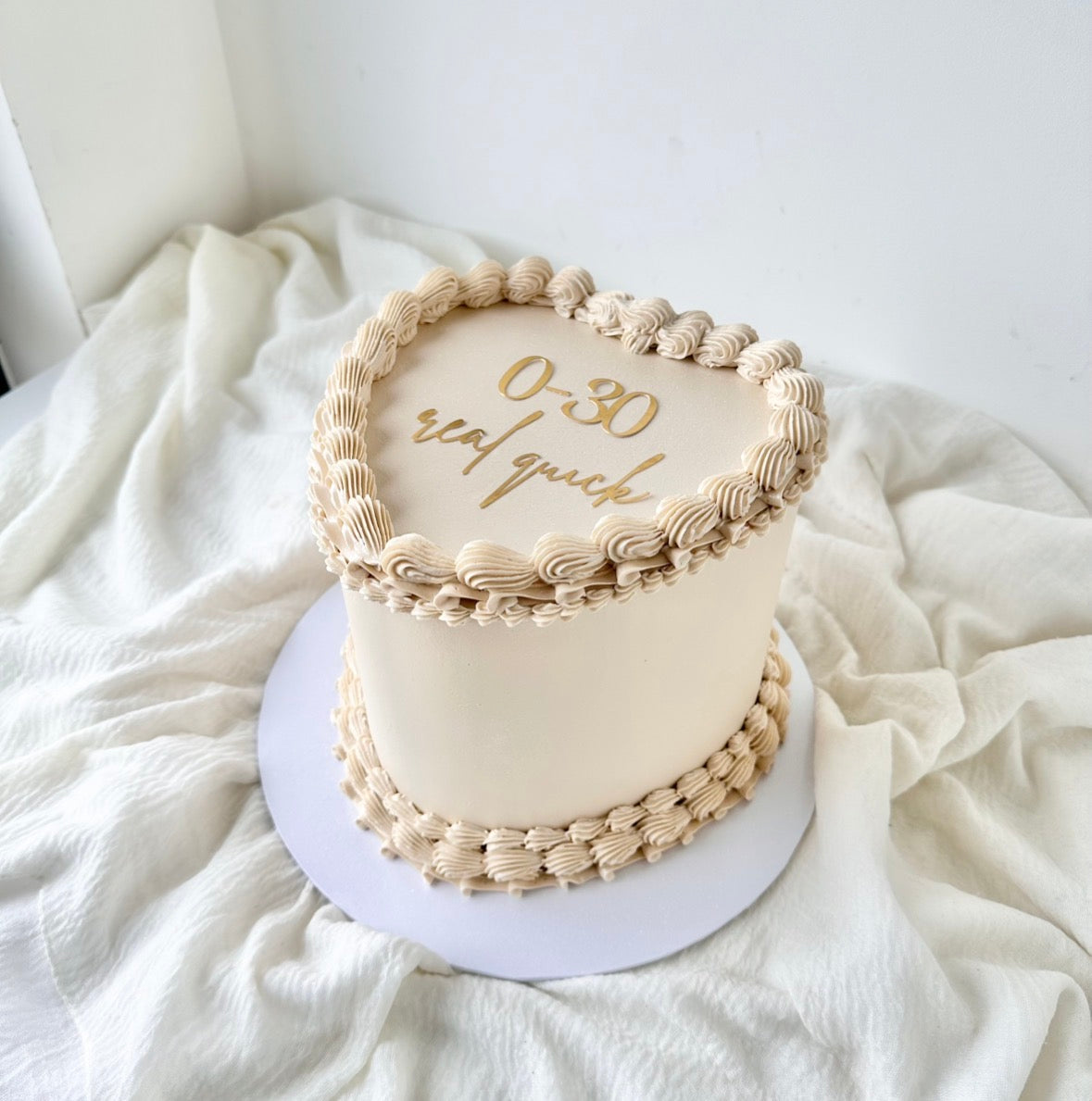 Heart cake