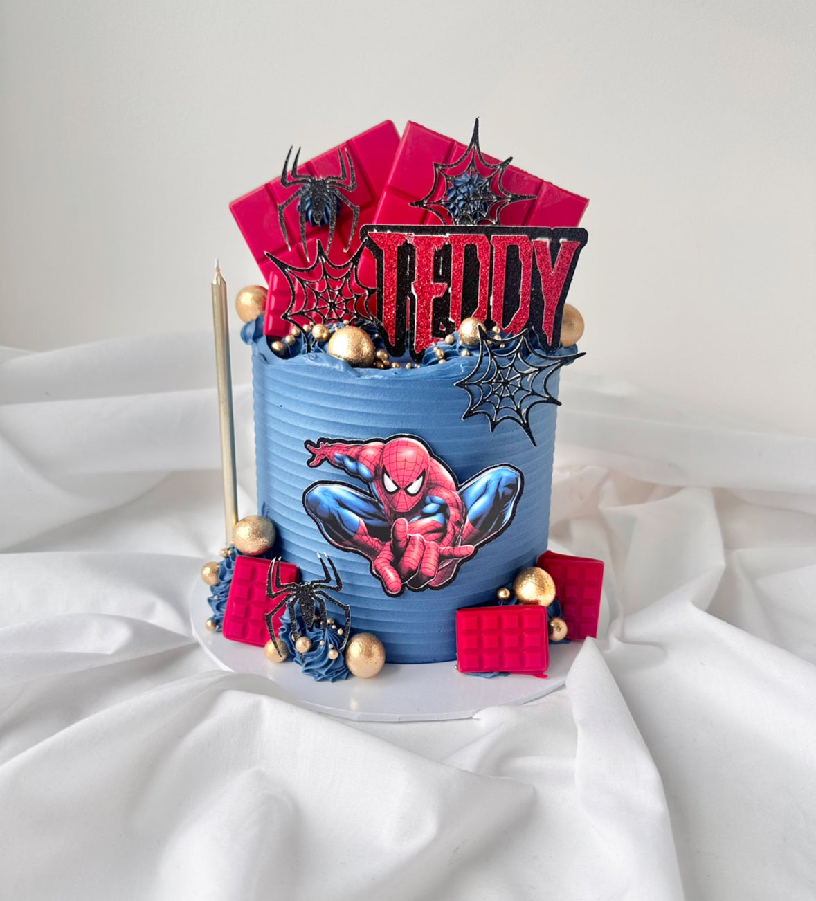 Spider man themed didi cake