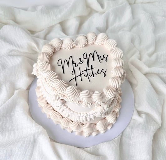 Mini vintage heart cake