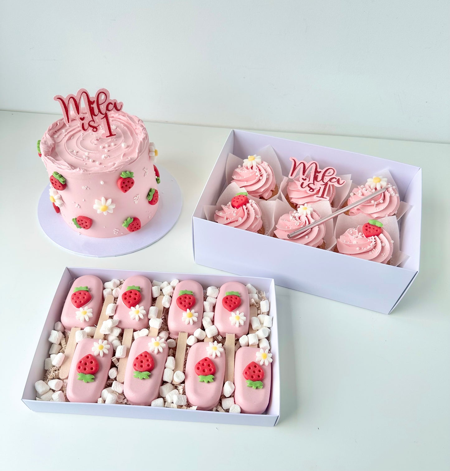 Mini Cake, Cupcakes & Cakesicle set (theme)