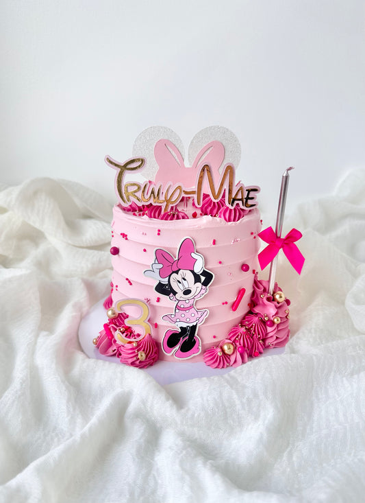Minnie Mouse themed cake