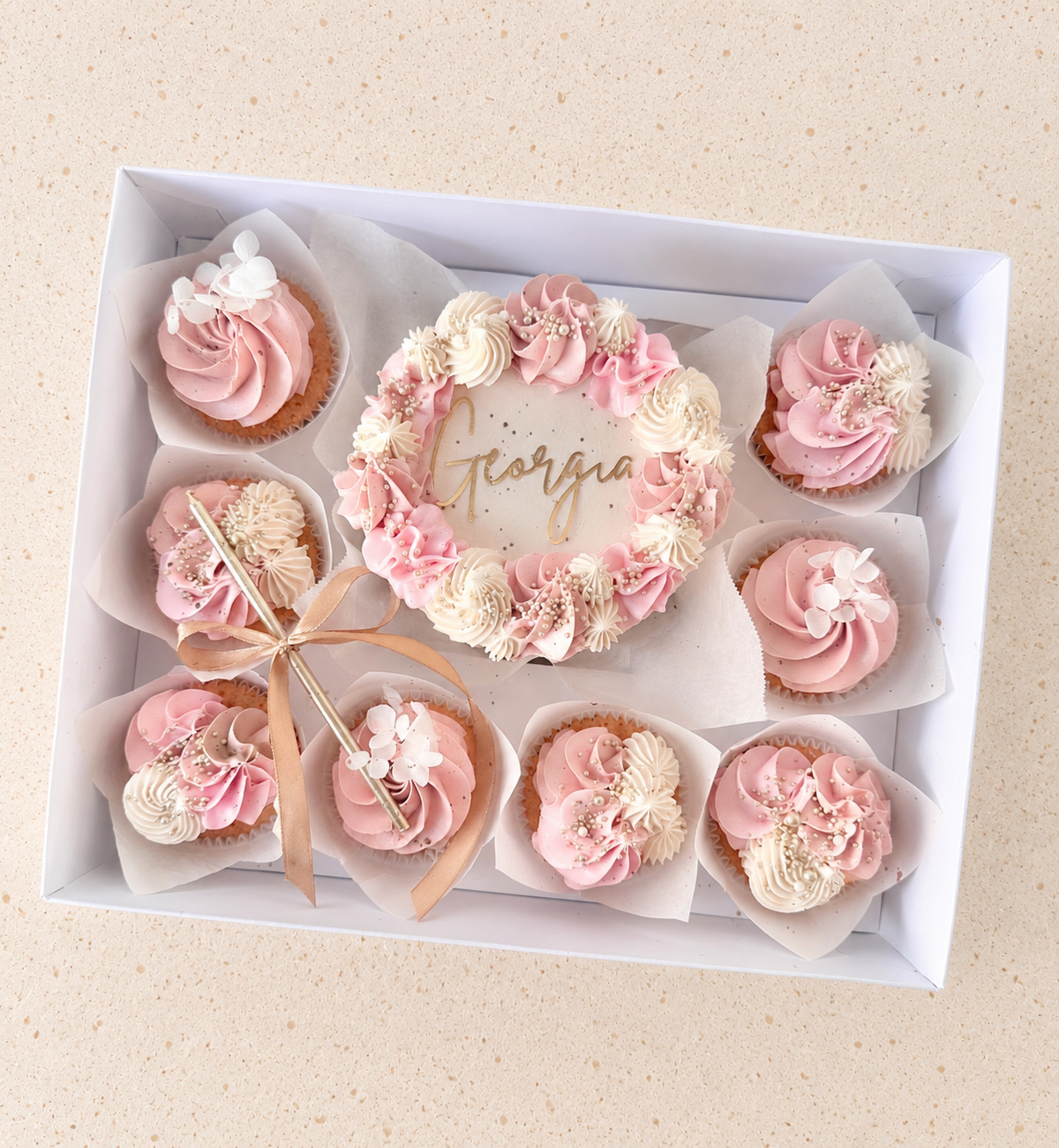 Bento cake with 8 cupcakes