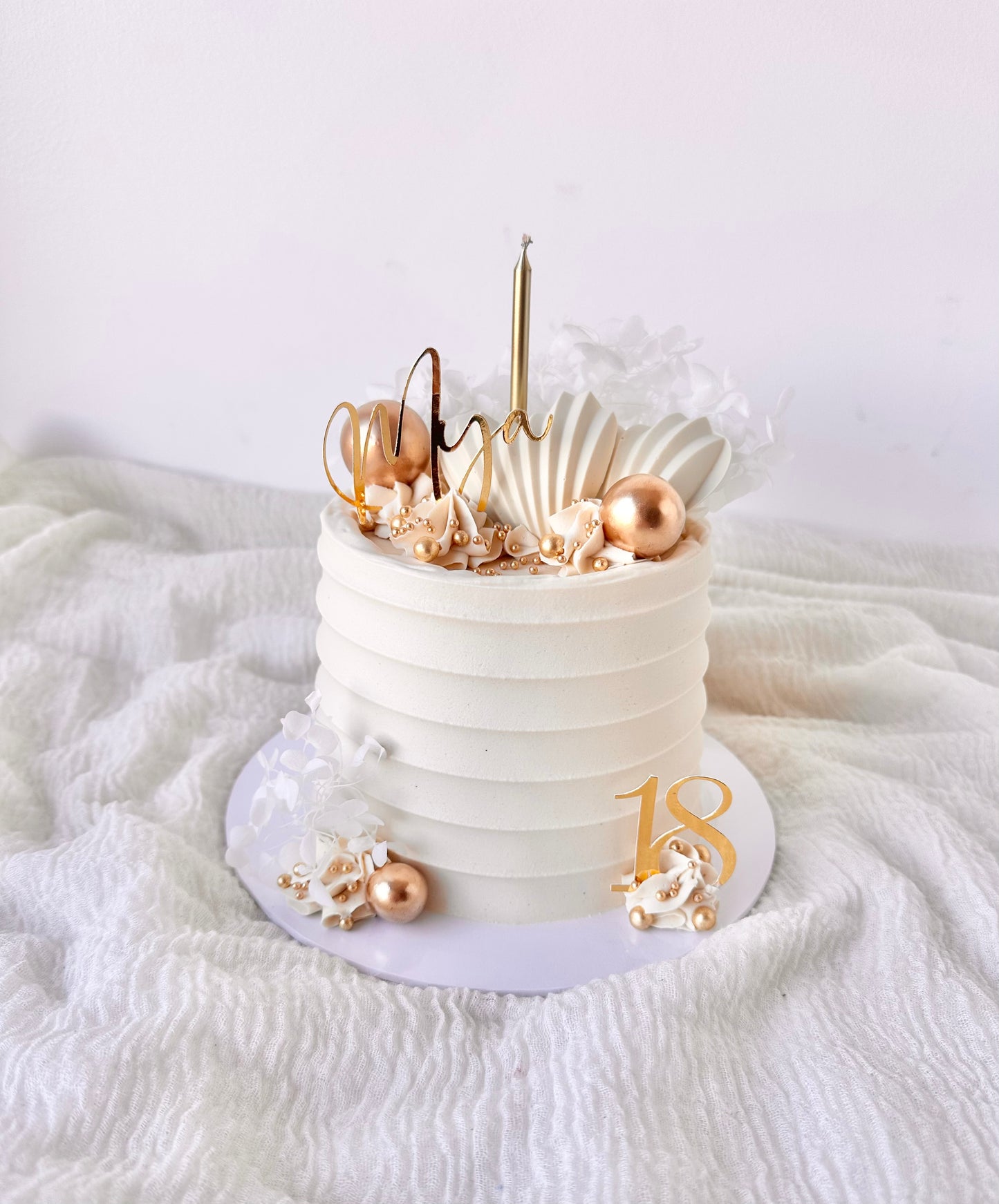 Baby floral cake