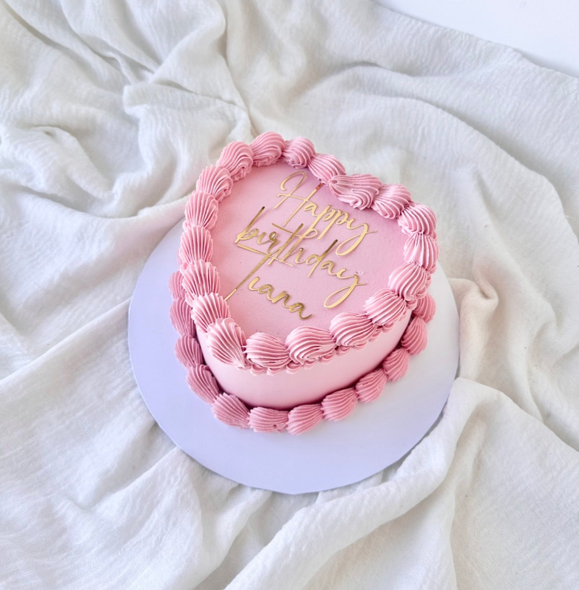 Mini heart cake