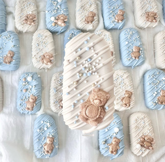 Teddy bear cakesicles