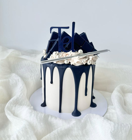 Baby drip cake