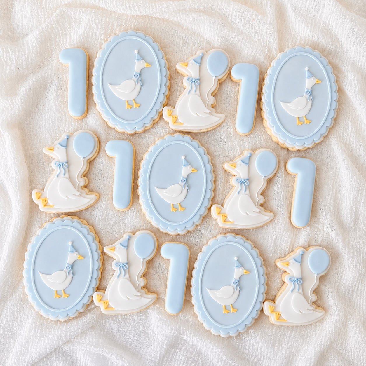 Goose themed biscuits