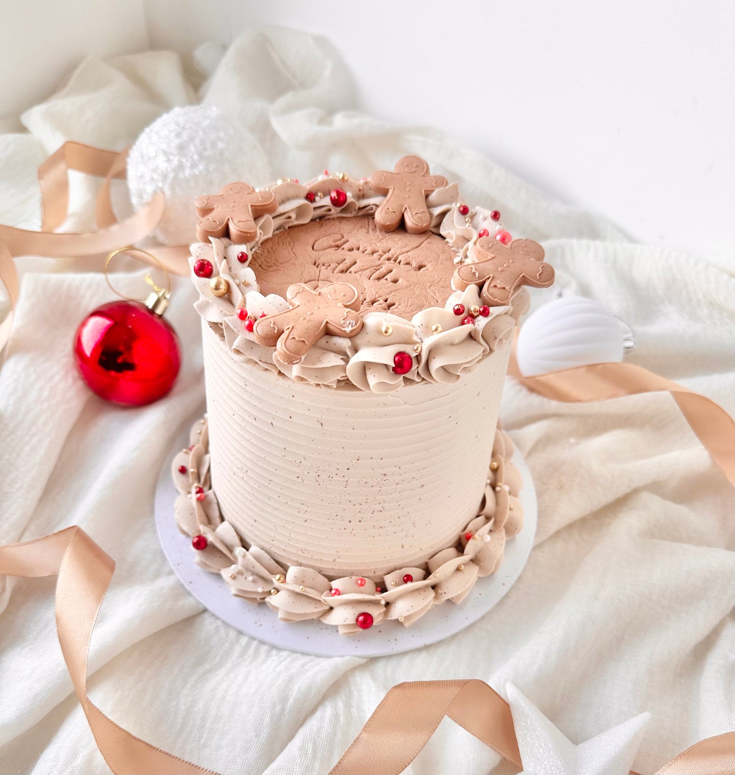 Gingerbread Christmas cake