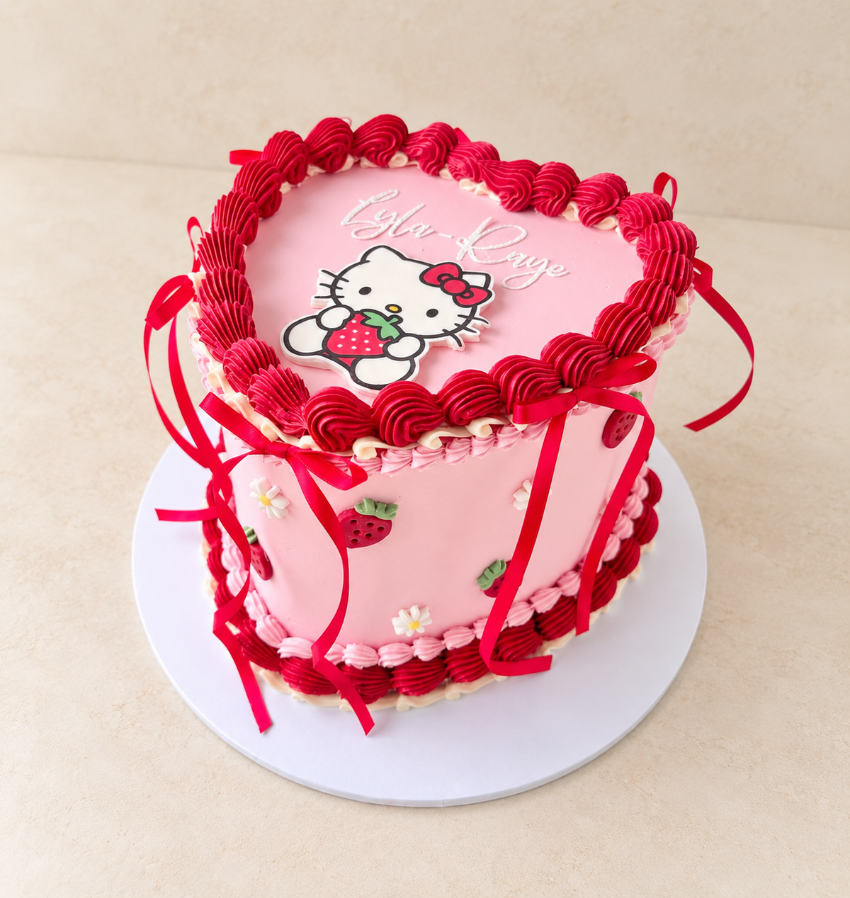Hello Kitty heart cake