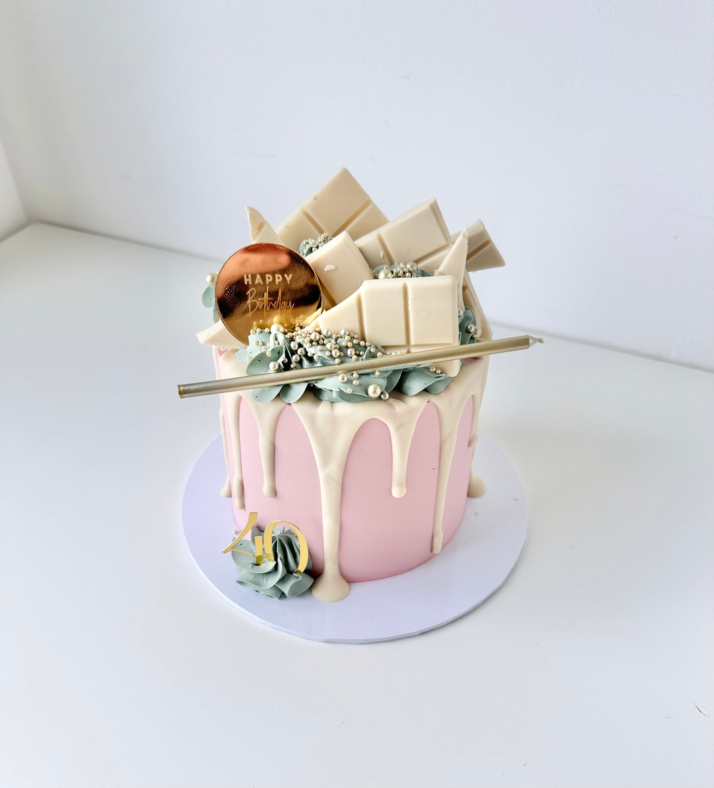 Baby drip cake