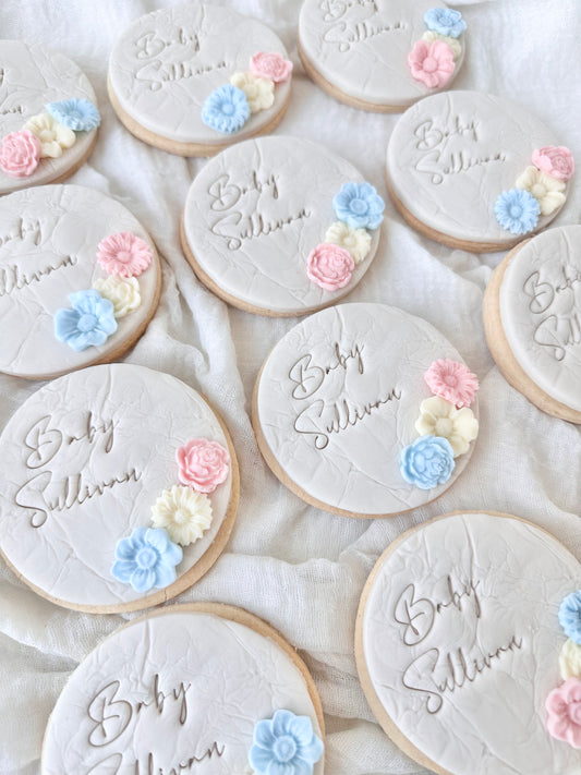 Floral personalised shortbread biscuits