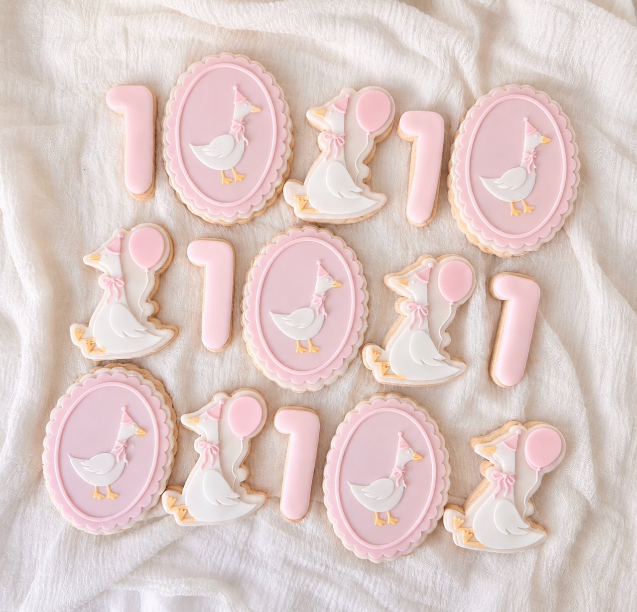 Goose themed biscuits