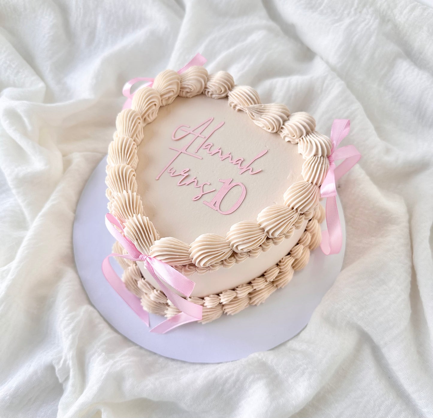 Mini heart cake