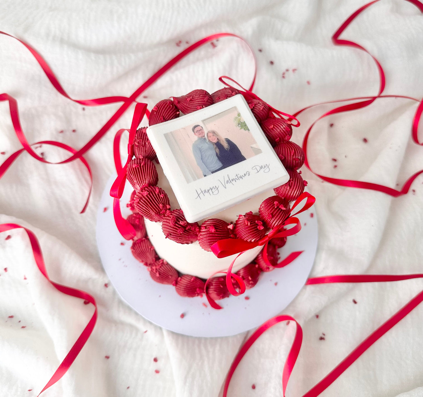 Valentines didi Polaroid cake