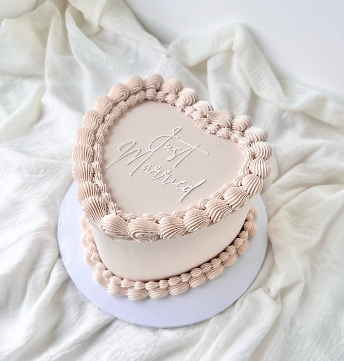 Heart cake