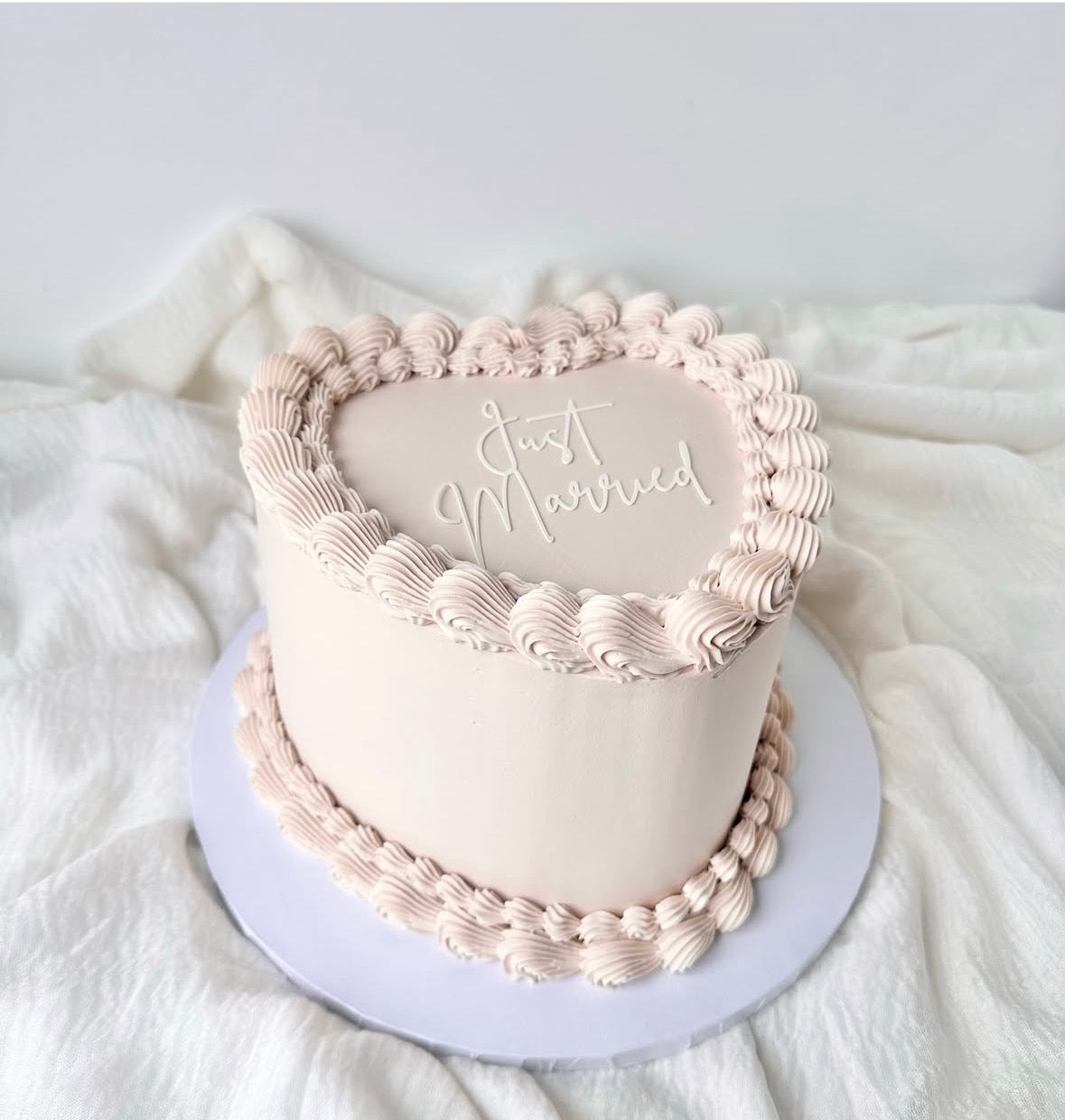 Heart cake